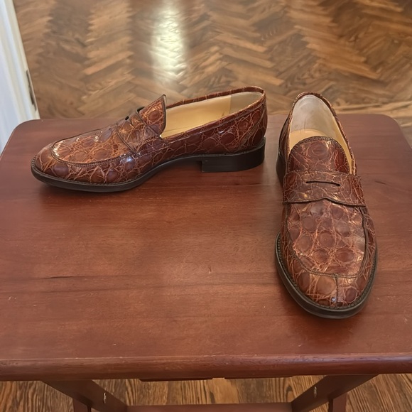 Wilkes Bashford J.R. Barrett Alligator Traditional Loafer - Picture 2 of 5